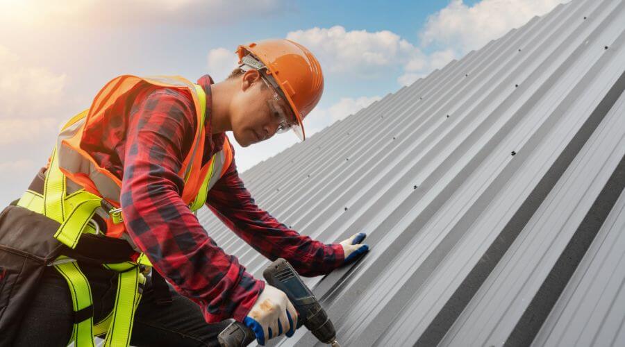 Professional Emergency Roof Repairs services in Reddick, FL